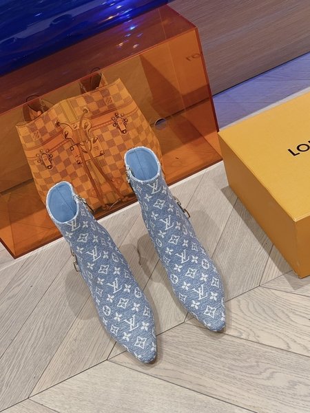 Louis Vuitton Imported calfskin boots