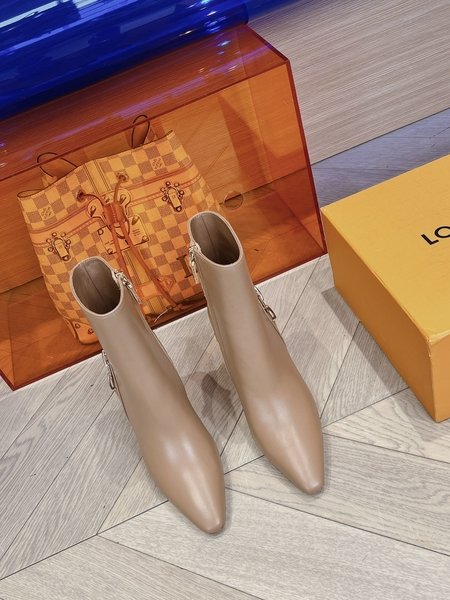 Louis Vuitton Imported calfskin boots