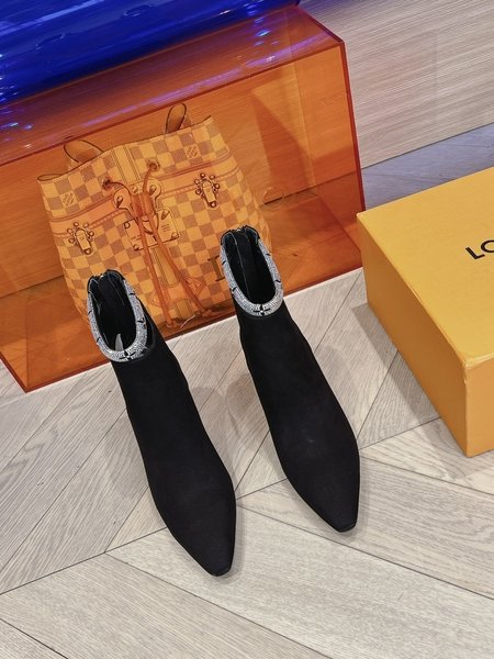 Louis Vuitton Imported calfskin boots