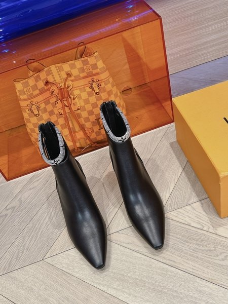 Louis Vuitton Imported calfskin boots