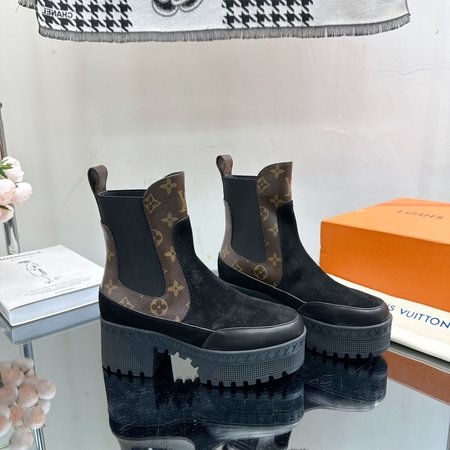 Louis Vuitton Classic high heel Martin boots sand boots series