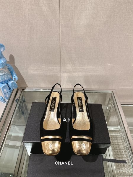 Chanel Color block square toe thick heel sandals