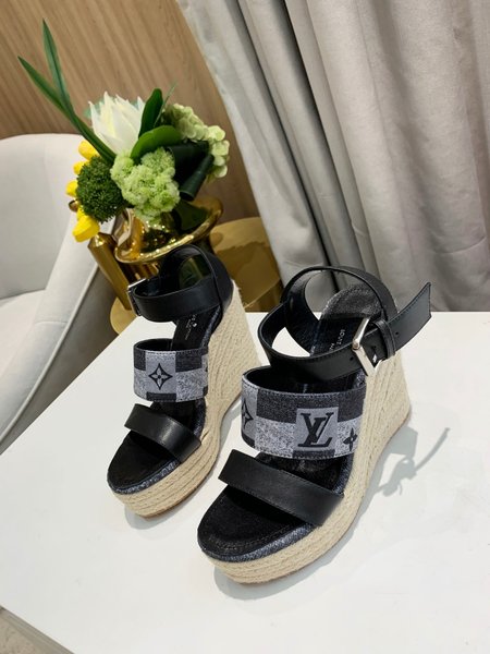 Louis Vuitton Platform sandals