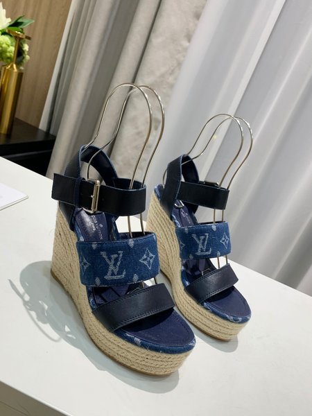 Louis Vuitton Platform sandals