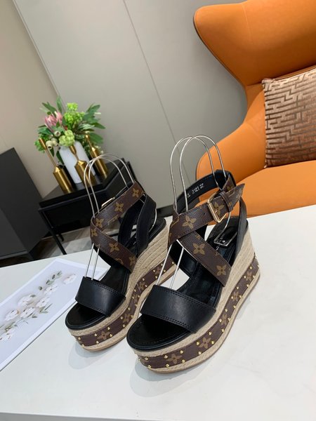 Louis Vuitton Platform sandals