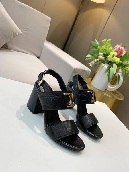 Louis Vuitton Logo double leather buckle sandals