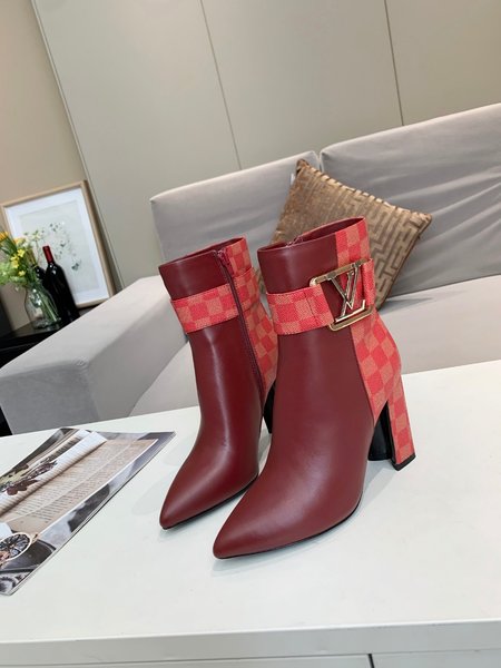 Louis Vuitton LV generous buckle women s boots