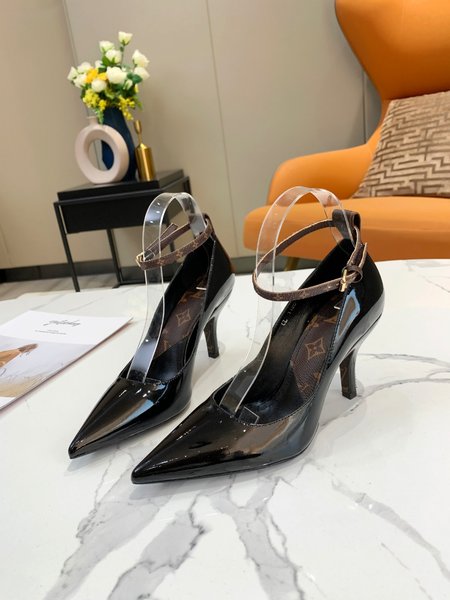 Louis Vuitton High heels two-color stitching
