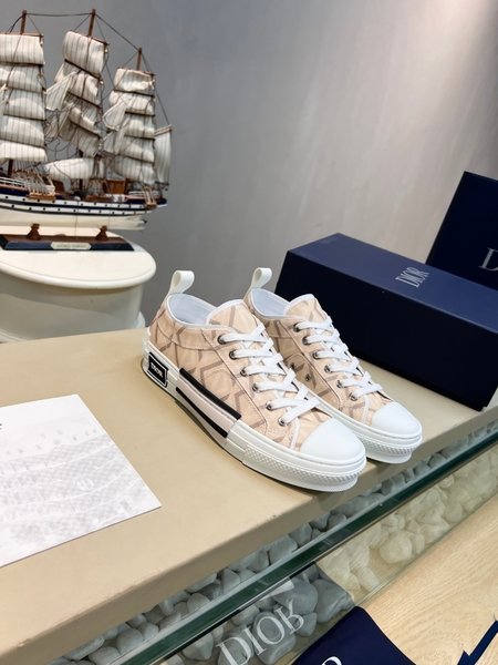 Dior couple s casual shoes