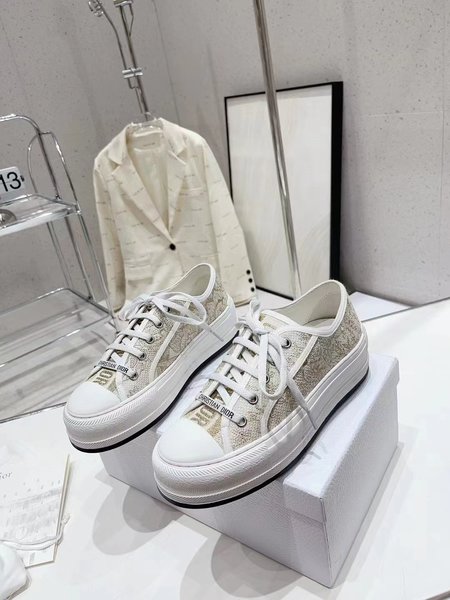 Dior Walk n series embroidered thick-soled canvas shoes casual sneakers