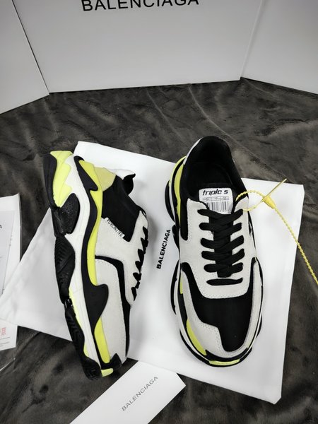 Balenciaga vintage jogging shoes