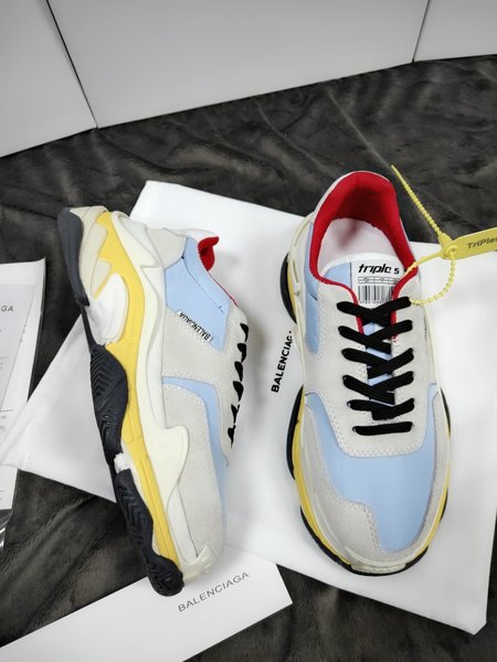 Balenciaga vintage jogging shoes