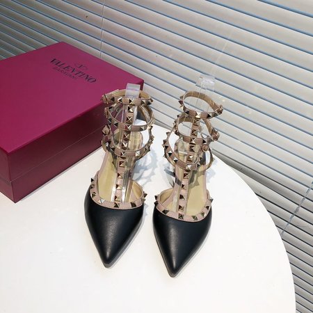Valentino Matte leather heel 4cm series