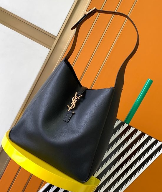 Yves Saint Laurent YSL LE5A7 Large Smooth Leather Hobo Shoulder Bag 753837