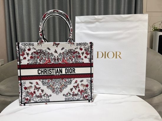 Christian Dior CD Book Tote Christian Dior CDamour Embroidered Handbag 6688