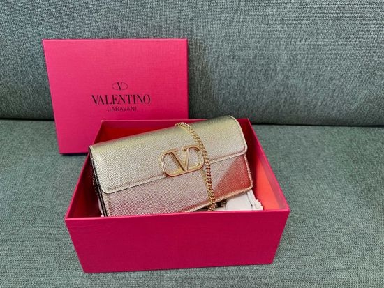 Valentino Garavani VLogo Signature Grained Calfskin Clutch 0093