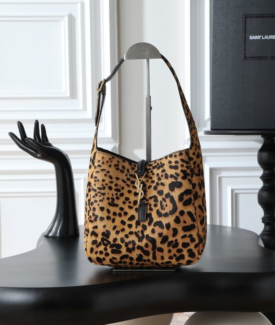 Yves Saint Laurent YSL LE 5A7 Leopard Print Underarm Bag 713938