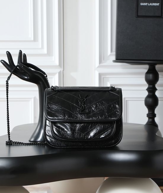 Yves Saint Laurent YSL Niki Oil Wax Leather Shoulder Bag 633151
