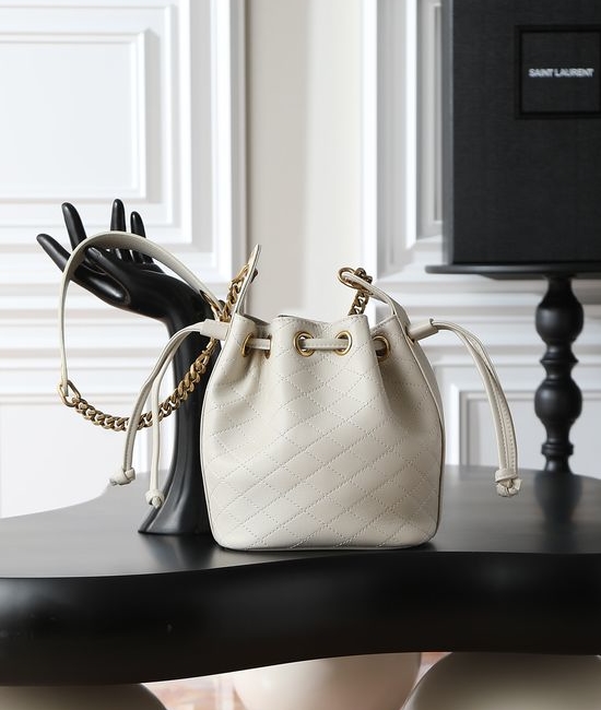 Yves Saint Laurent YSL LE CASSANDRE Quilted Lambskin Bucket Bag 840886
