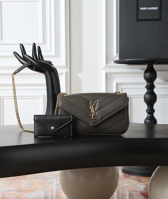 Yves Saint Laurent YSL LouLou Lambskin Bag with Detachable Cardholder 821749
