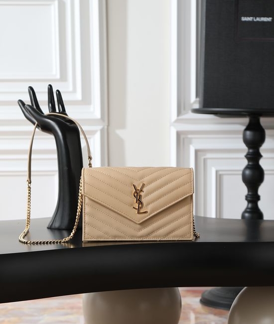 Yves Saint Laurent YSL WOC Small Envelope Detachable Strap Bag 393953