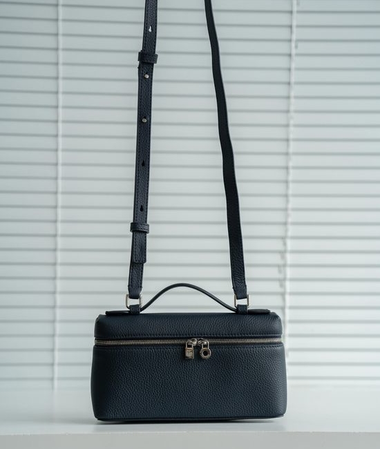 Loro Piana Extra Pocket Casual Handbag 3823