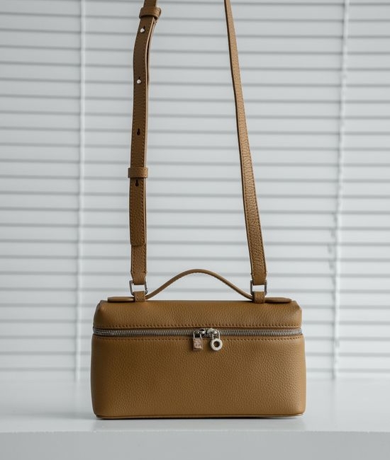 Loro Piana Extra Pocket Elegant Handbag Crossbody Bag 3820