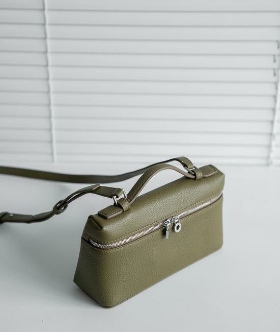 Loro Piana Extra pocket Elegant Handbag Crossbody Bag 3816