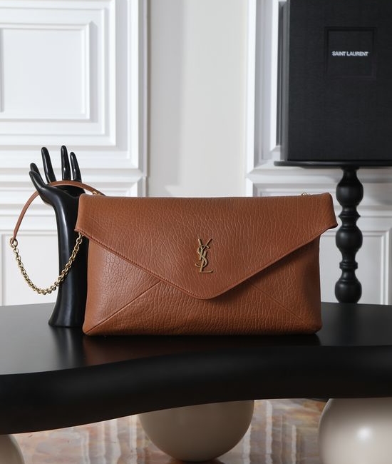 Yves Saint Laurent YSL LE Envelope Chain Clutch Bag 841702