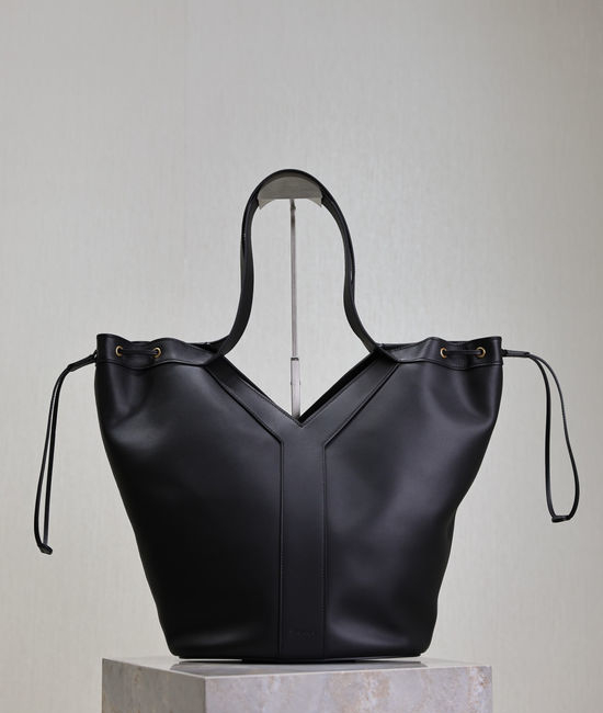 Yves Saint Laurent YSL Y LARGE LEATHER HOBO BAG 833160