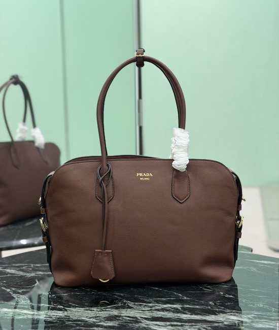 Prada Tote Bag Simple Elegant Functional 1BG600
