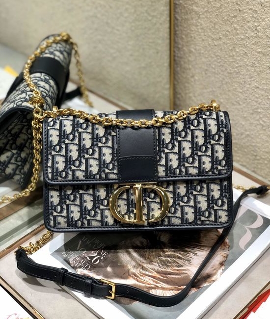 Christian Dior CD 30Montaigne Oblique Chain Crossbody Bag 9206