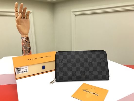Louis Vuitton LV Zippy Organizer Classic Canvas Wallet N60111