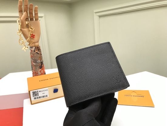 Louis Vuitton LV Amerigo Epi Leather Wallet M62045