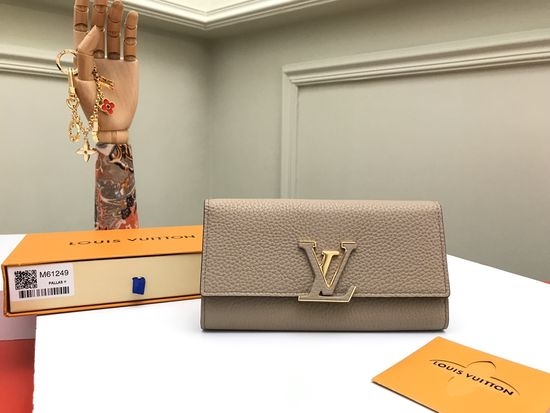 Louis Vuitton LV Taurillon Leather Capucines Wallet M61249