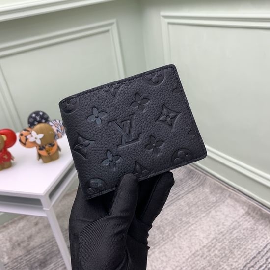 Louis Vuitton LV Pocket Wallet M69075