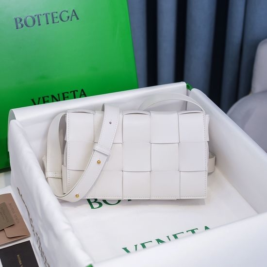 Bottega Veneta BV CASSETTE Leather Bag 6687