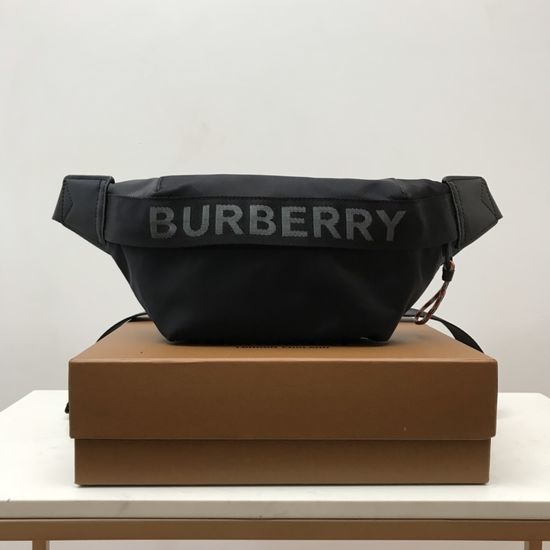 Burberry Nylon Logo Bum Bag 80101441