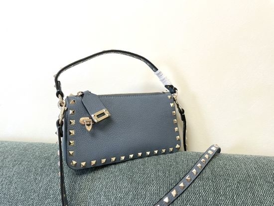 Valentino Garavani Rockstud Grainy Leather Crossbody Bag 5500