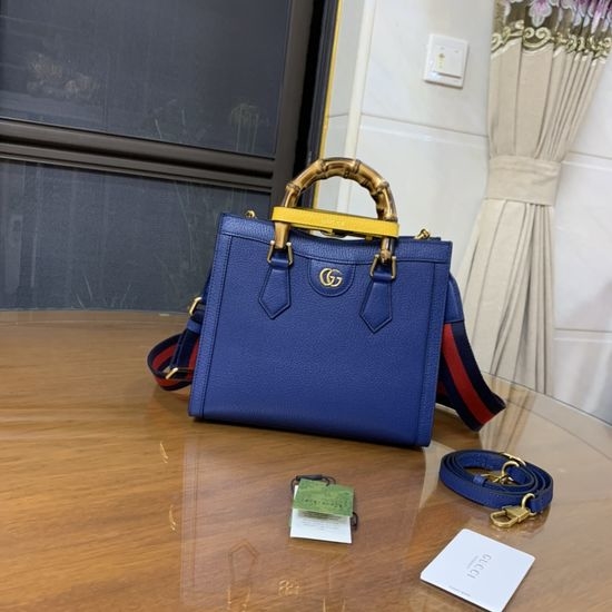 Gucci Premium Leather Large Bag 702721