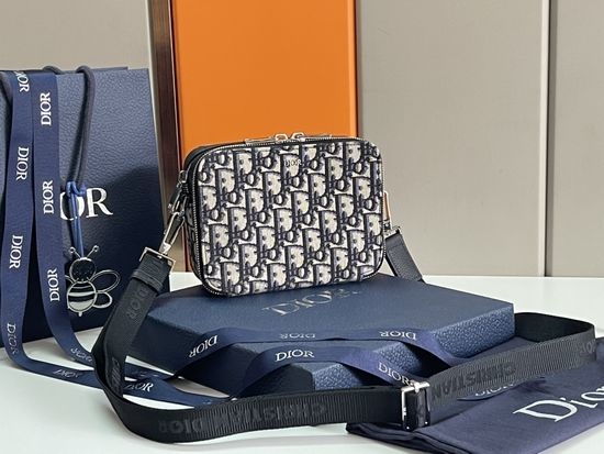 Christian Dior CD OBLIQUE Pattern Hand/Crossbody Bag CD93310