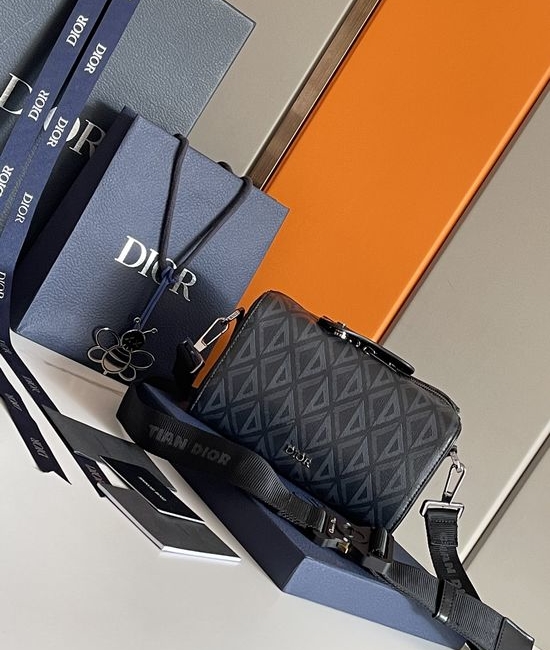 Christian Dior CD Lingot Canvas Messenger Bag D93335