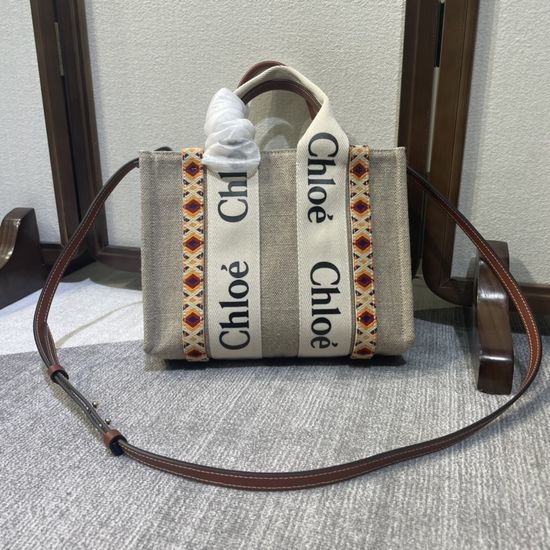 Chloe Woody Embroidered Linen Tote Bag 6057