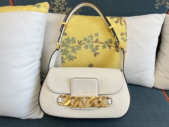 Valentino VLOGO CHAIN Calfskin Large Handbag 11883
