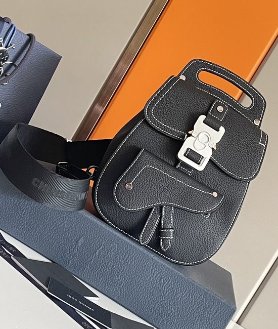 Christian Dior CD Oblique Saddle Backpack 1ADBA086