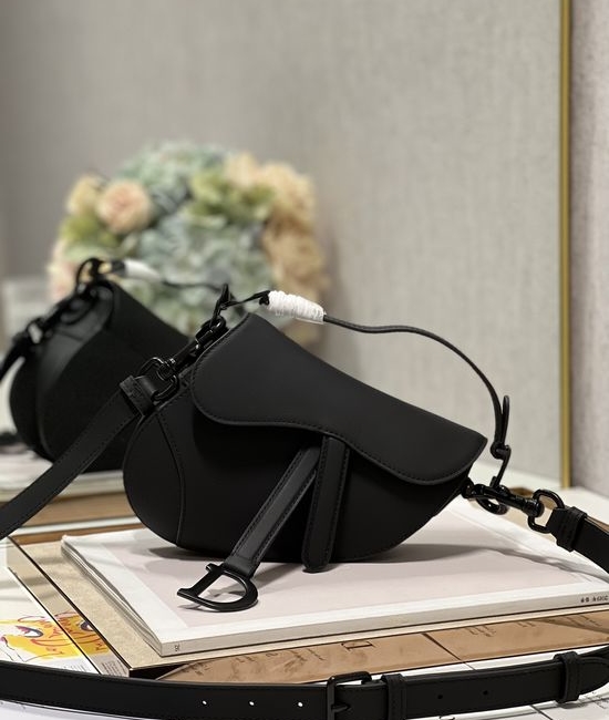 Christian Dior CD Saddle Bag Matte Black Small 9698