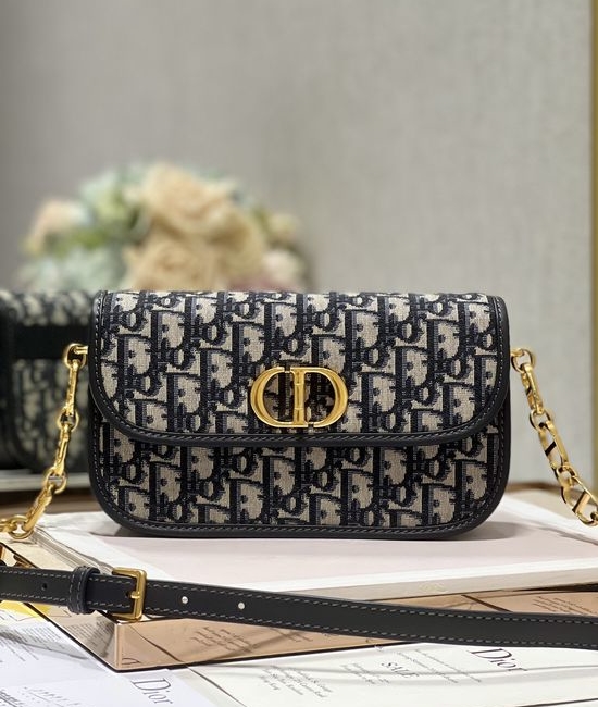Christian Dior CD 30 Montaigne Avenue Handbag 9260