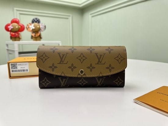 Louis Vuitton LV Emilie Wallet Monogram Compact M82157