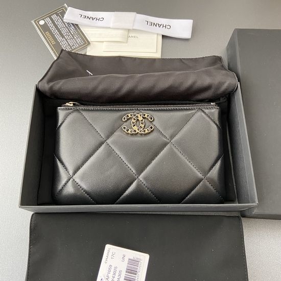 Chanel Wallet Lambskin Gold Hardware A1059
