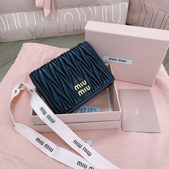 Miu Miu Pocket Wallet Lambskin Small Wallet 5MV204